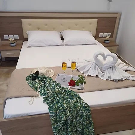 Summer Paradise Apartment